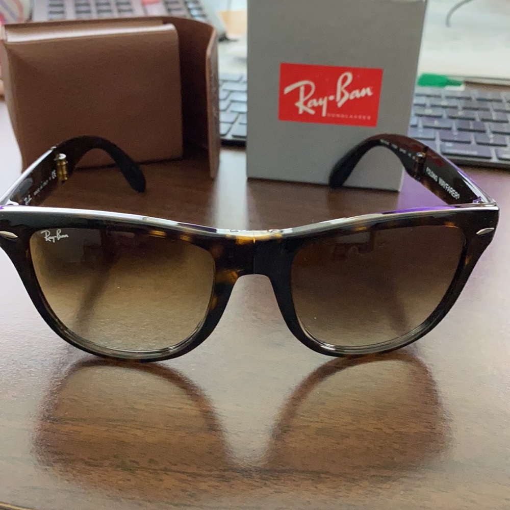 RayBan Folding Wayfarer